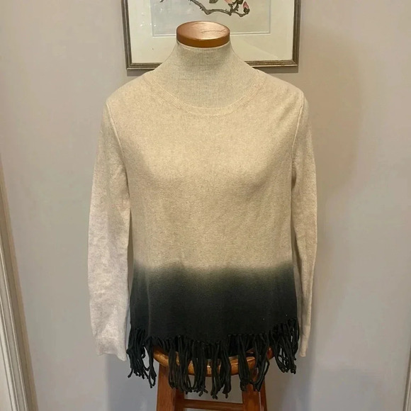 Aqua Cashmere - 100% Cashmere Fringe Sweater - Size Medium - Cream/Green - Picture 1 of 8
